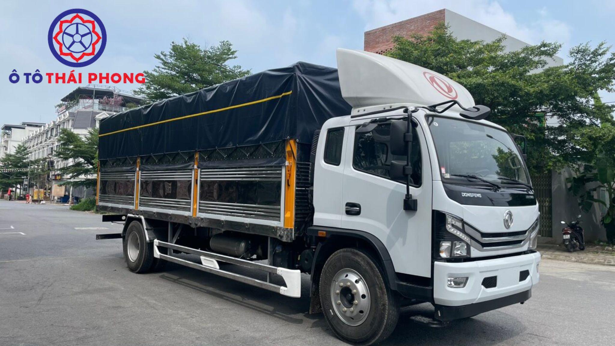 Xe tải Dongfeng D8 nhập khẩu Xe tải Dongfeng D8