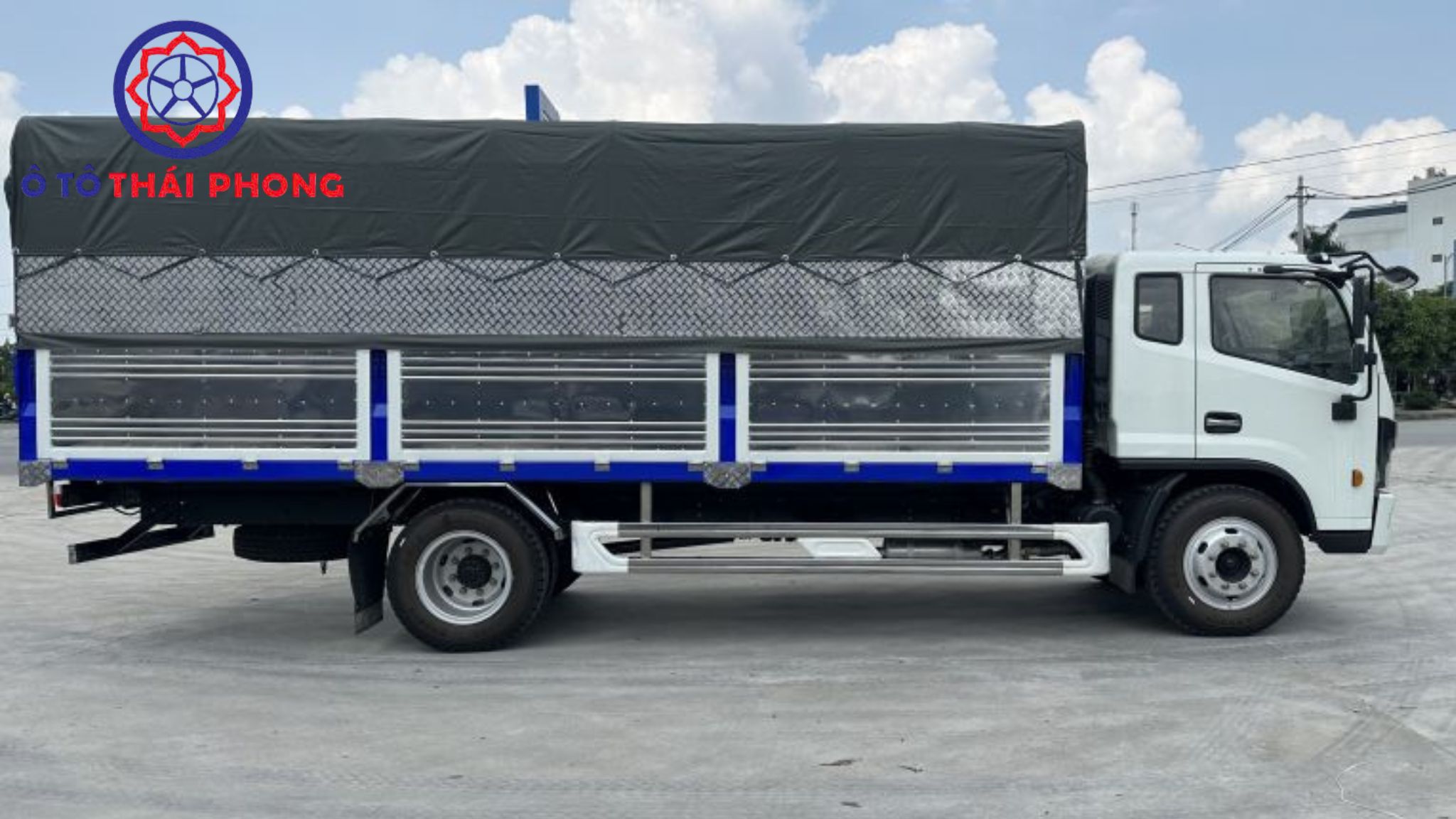 Xe tải Dongfeng D8 nhập khẩu Xe tải Dongfeng D8