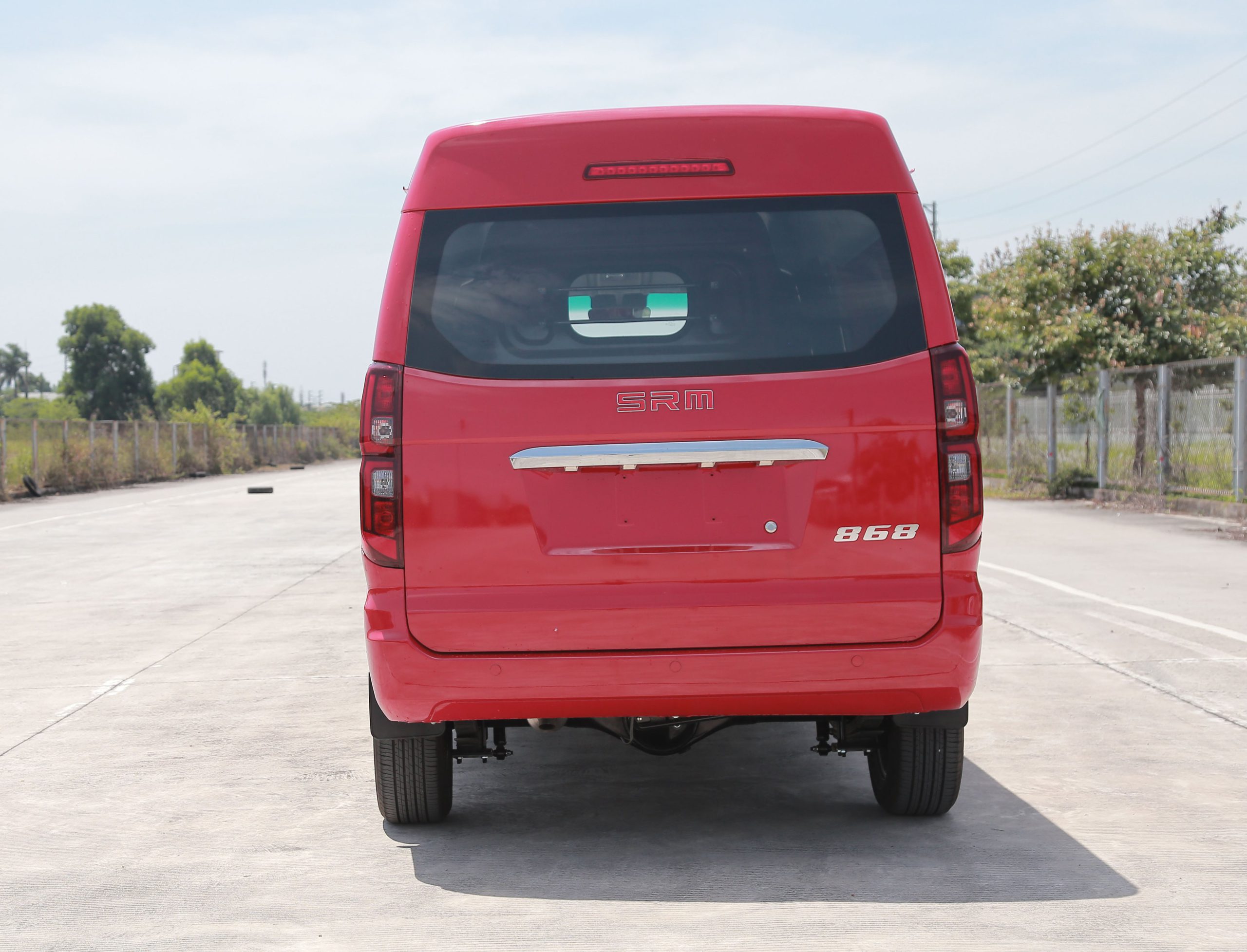 SRM X30L 2 chỗ, 5 chỗ
