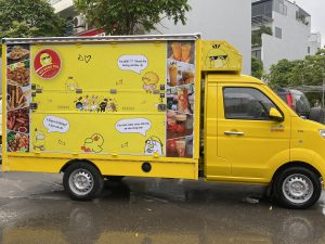 Xe ô tô bán trà trái cây và đồ ăn vặt lưu động 24 10 5