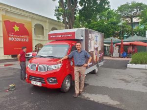 Xe bán Coffee lưu động 16 z2124903982182 26da227bbd04424f61e763d65b4eaa84