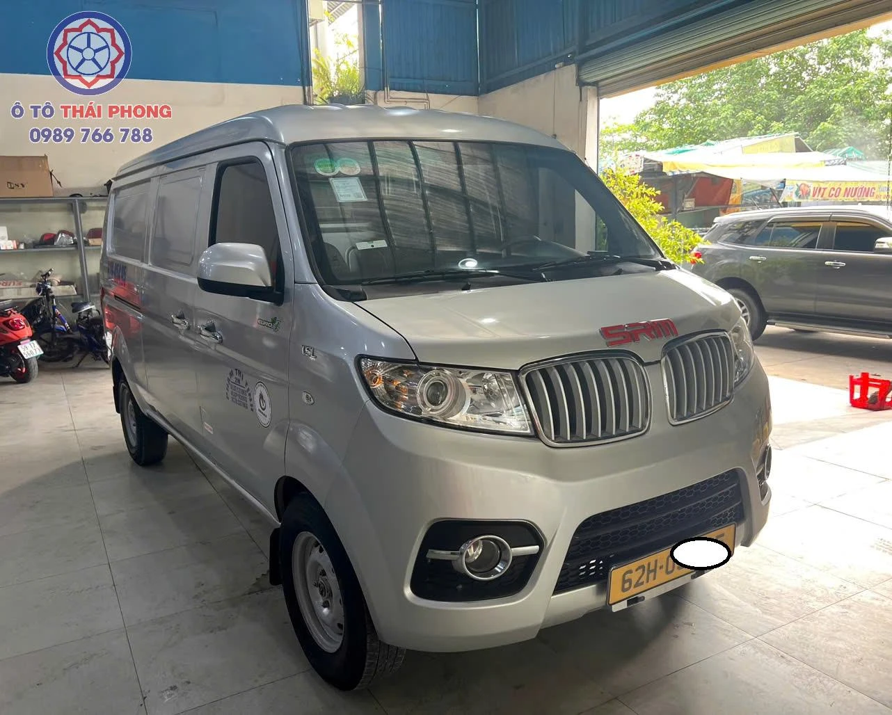Xe tải van 7 chỗ