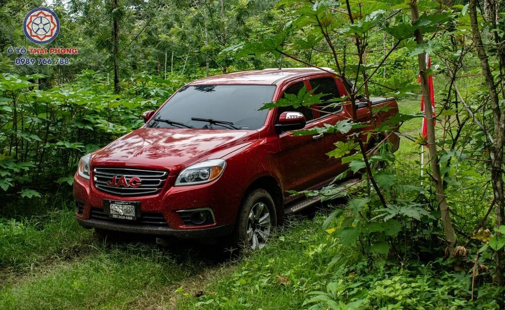 Xe Bán Tải Trung Quốc Giá Rẻ: Lựa Chọn Tối Ưu Cho Người Việt