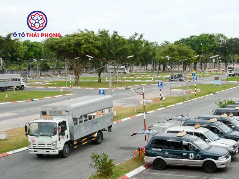 Học bằng lái xe ô tô C tại Hà Nội Địa chỉ uy tín học bằng lái xe ô tô C tại Hà Nội đảm bảo tiết kiệm học phí thời gian