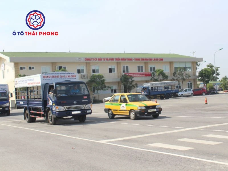 Học bằng lái xe ô tô C tại Hà Nội Địa chỉ uy tín học bằng lái xe ô tô C tại Hà Nội đảm bảo tiết kiệm học phí thời gian