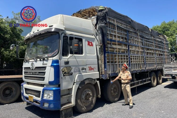 xe tải thùng lửng