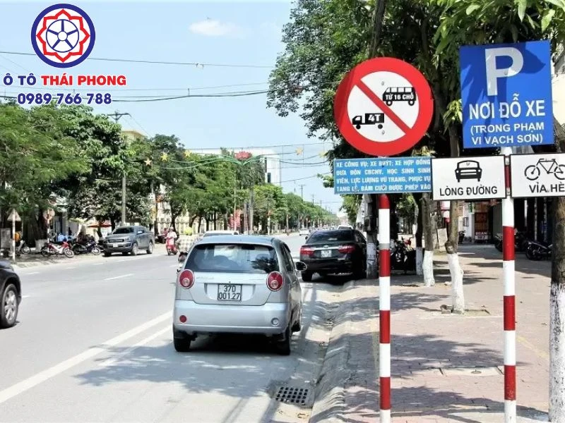 Xe tải vào nội thành Hà Nội & TP.HCM có tải trọng như thế nào? Cập nhật quy định mới nhất