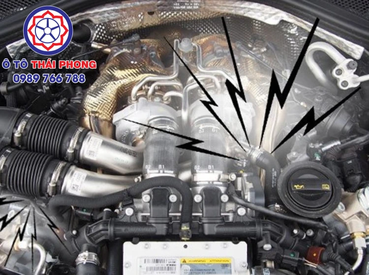 Một mẹo kiểm tra động cơ là hãy lắng nghe xem có tiếng gì lạ không