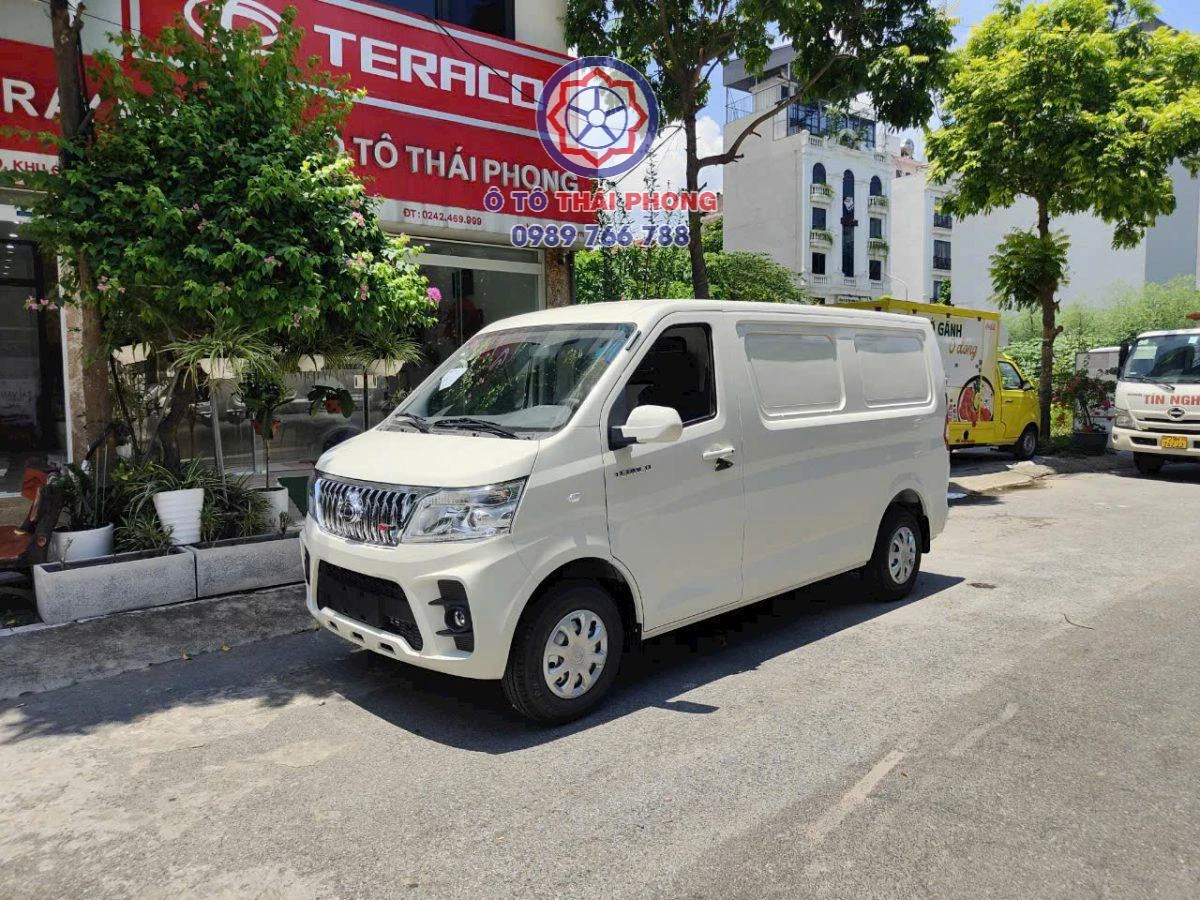 lựa chọn xe van Teraco 