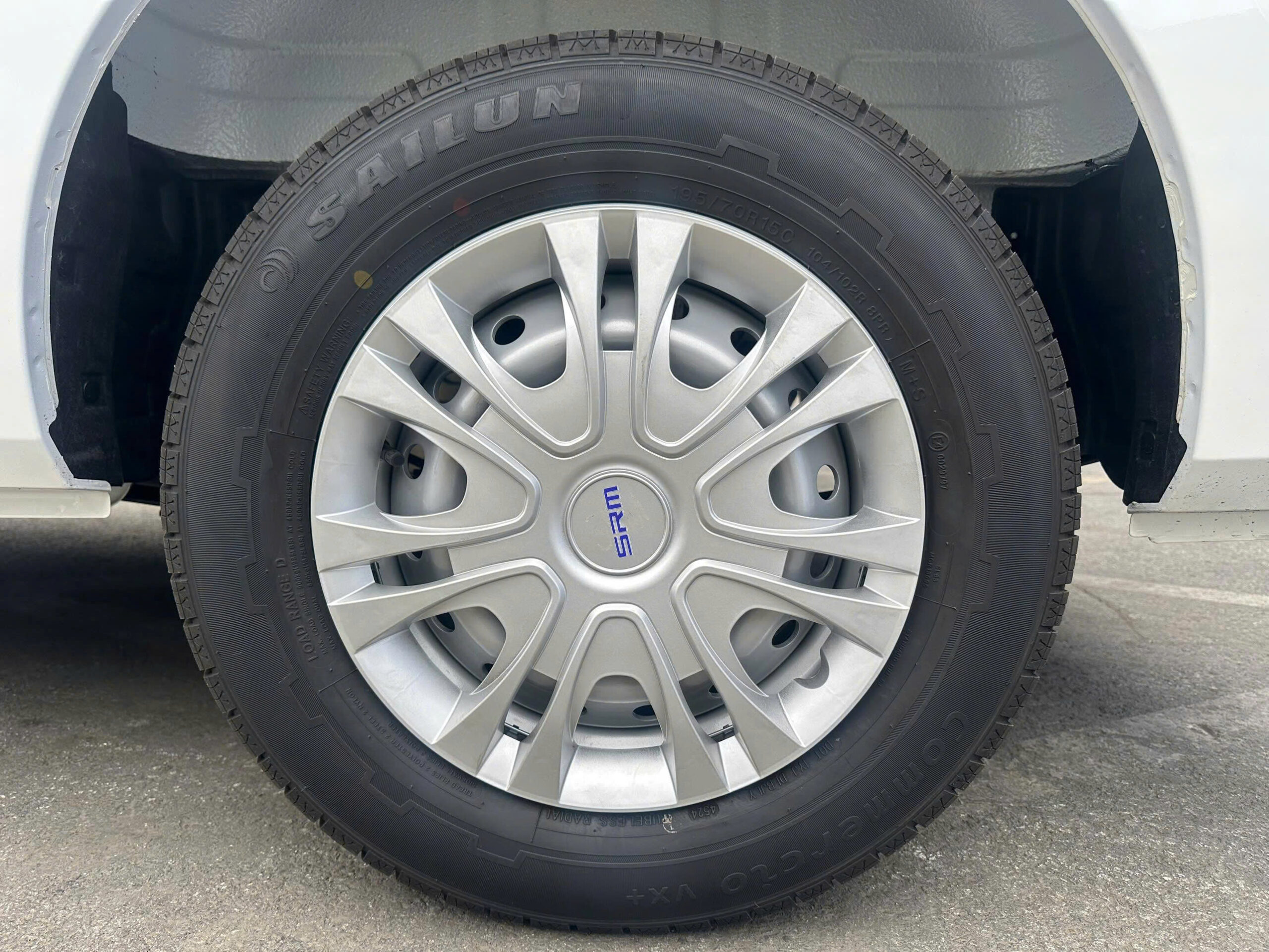 Xe Van Điện SRM E80 7 Xe Van Điện SRM E80 - Ảnh 7